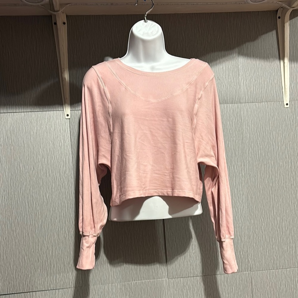 Women's Lululemon Pink Long Sleeve Top